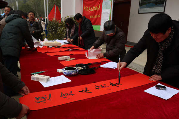 送廉政春联 (2).JPG